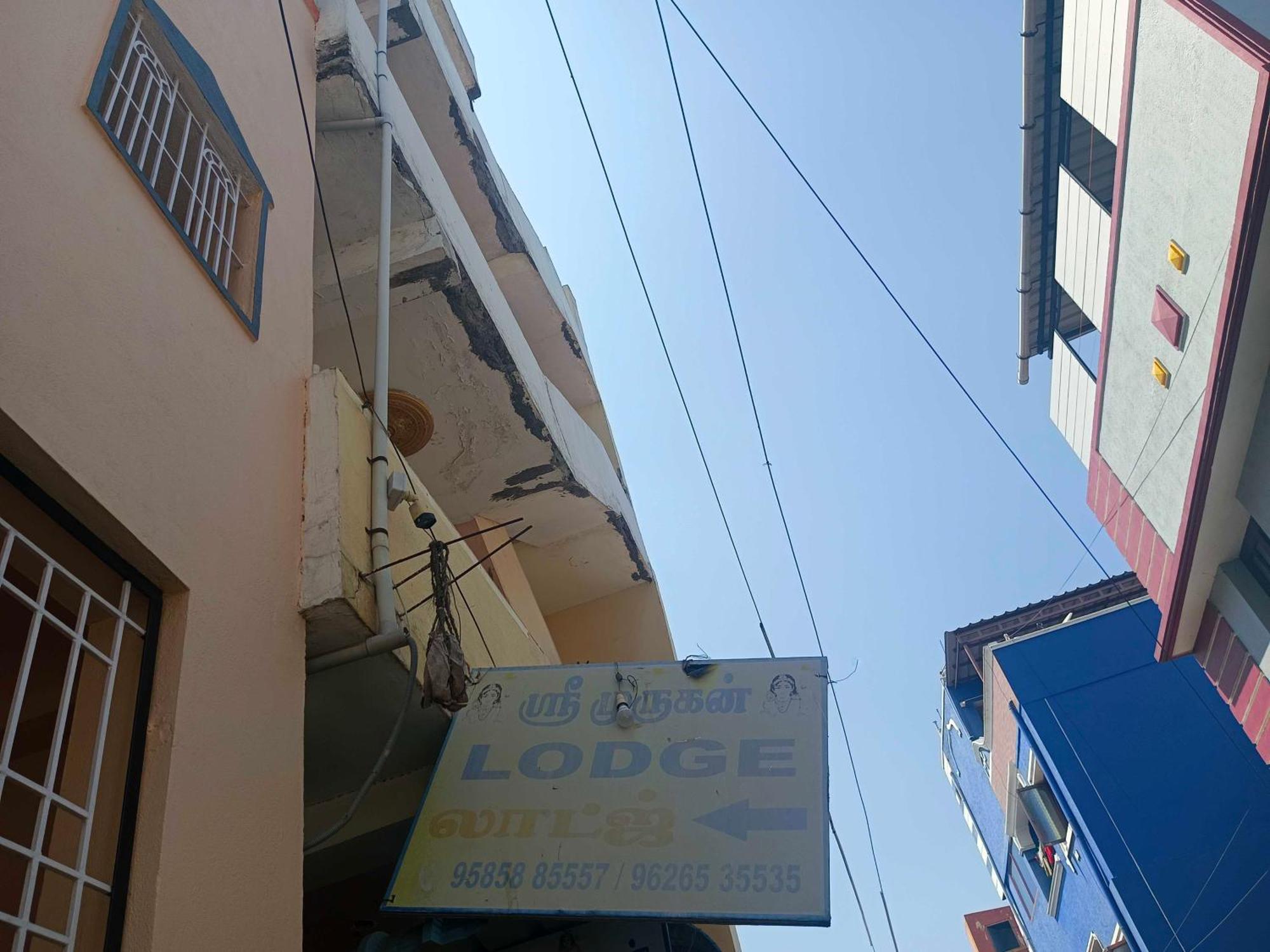 Hotel O Sri Murugan Lodge Коимбатур Экстерьер фото