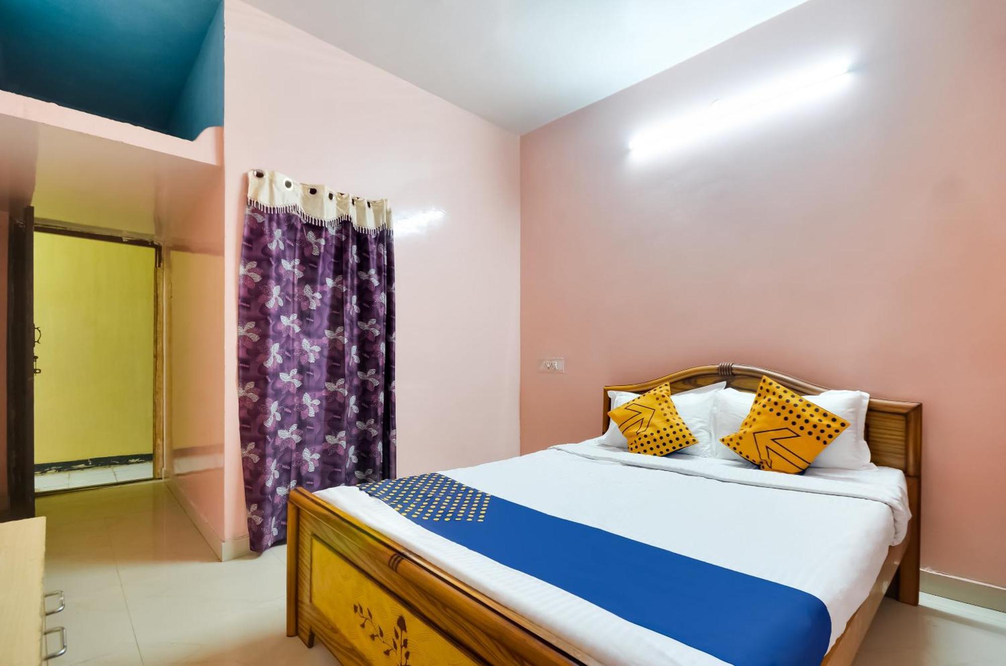 Hotel O Sri Murugan Lodge Коимбатур Экстерьер фото