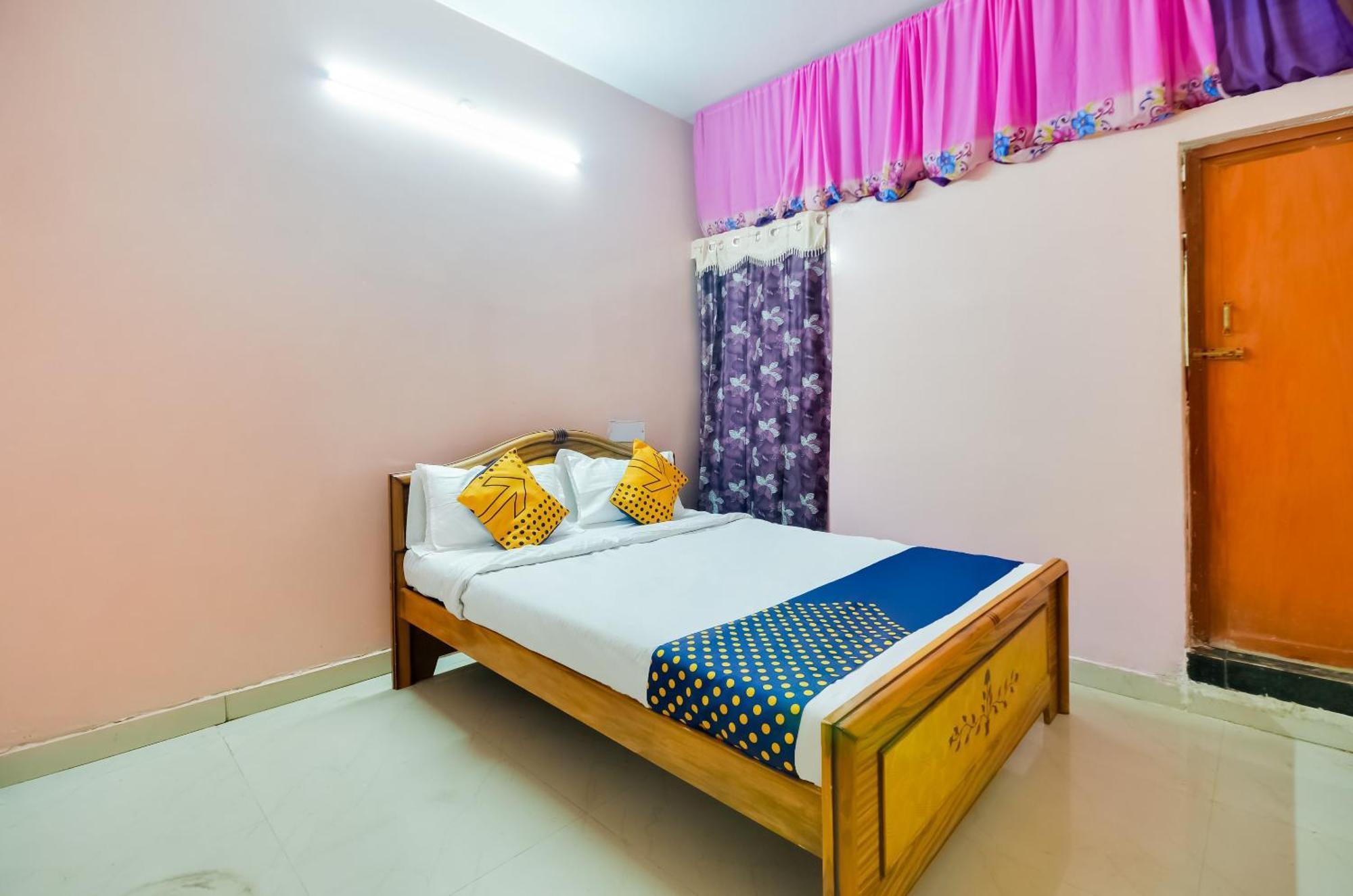 Hotel O Sri Murugan Lodge Коимбатур Экстерьер фото